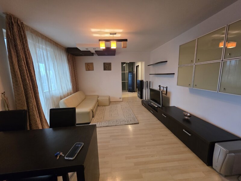 Titan, 10 minute metrou, chiar la parcul Titanii, pe Cozla, mobilat, utilat