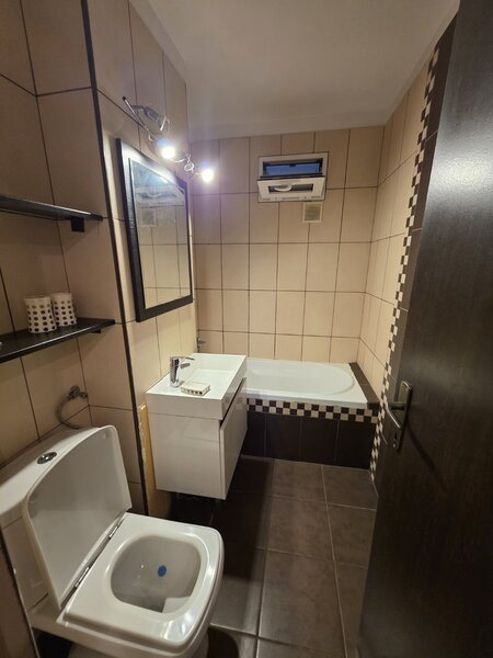 Titan, 10 minute metrou, chiar la parcul Titanii, pe Cozla, mobilat, utilat