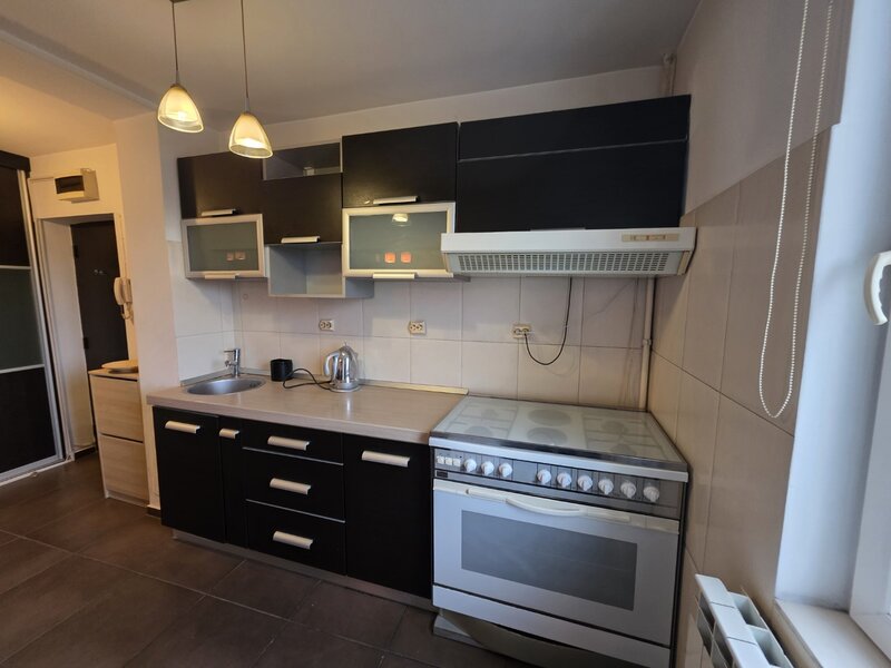 Titan, 10 minute metrou, chiar la parcul Titanii, pe Cozla, mobilat, utilat